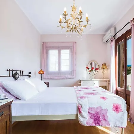 Agia Marina Sleeps 4 With Pool Air Con And Wifi Villa *