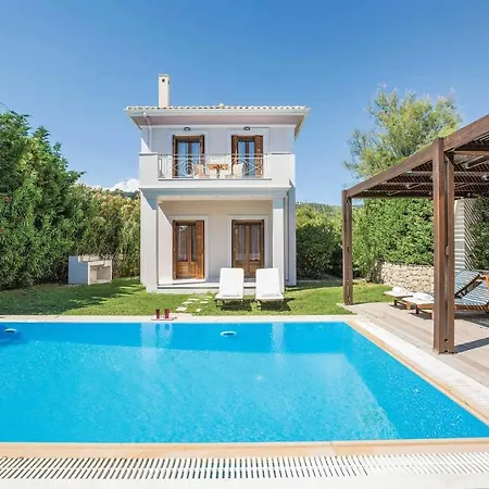 Agia Marina Sleeps 4 With Pool Air Con And Wifi ヴィラ *